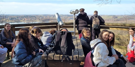 Powiększ grafikę: aplino-na-trasie-685264.jpg