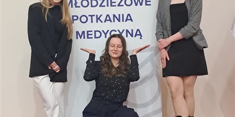 MŁODZIEŻOWE SPOTKANIA z MEDYCYNĄ
