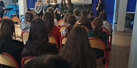 Powiększ grafikę: pamiec-ktora-trwa-652346.jpg