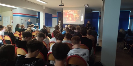 Powiększ grafikę: pamiec-ktora-trwa-652347.jpg