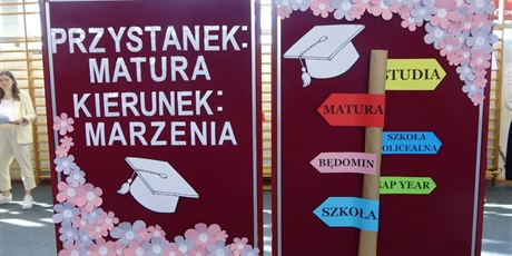 POŻEGNANIE ABSOLWENTÓW VII LO
