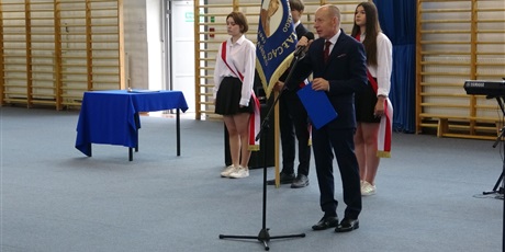 Powiększ grafikę: rozpoczecie-roku-szkolnego-639203.jpg