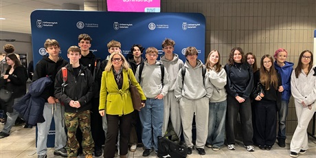 Powiększ grafikę: z-wizyta-na-uniwersytecie-gdanskim-687439.jpg